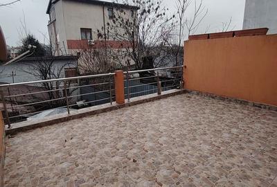 Casă cu 6 camere cu Teren 246 Mp în Colentina - 13