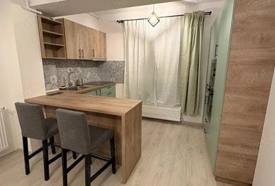 Apartament cu 2 camere decomandat în Apărătorii Patriei - 5