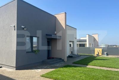 Casă cu 3 camere cu Teren 330 Mp în Central - 1