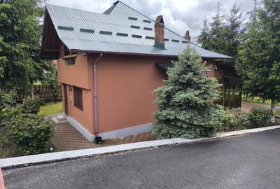 Casă individuală cu 5 camere în Mălureni