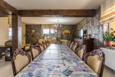 EXCLUSIV! Vila cu 7 camere, teren 7535mp, Risca, Comision 0% - 7