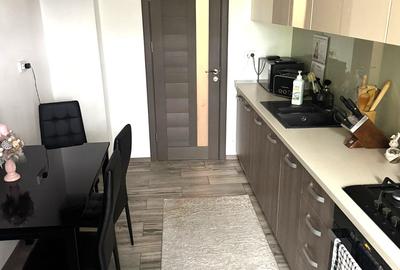 Apartament recent renovat, 3 camere decomandate, etaj 2 din 4, Piata Centrala - 5
