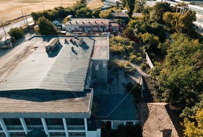 Spa?iu industrial de 1,970 - 9