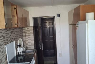 Camera camin cu baie la comun zona Bularga, complet renovata si mobilata. Camera camin cu baie la comun zona Bularga, complet renovata si mobilata. - 3