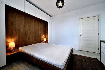 Apartament cu 2 camere semidecomandat, mobilat în 1 Mai - 1