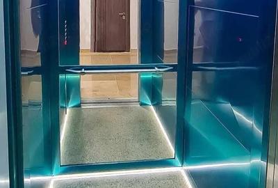 Garsonieră decomandată în Nord