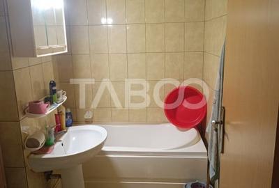 Garsoniera cat un apartament! 51 mp utili balcon 6 mp etaj 3 sat Marsa - 7