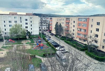 Apartament 3 camere 75 mp, complet mobilat ?i utilat Ludu?, cartier Balta - 2