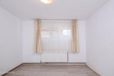Casă cu 3 camere cu Teren 65 Mp în Central - 11