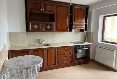 Apartament cu 3 camere decomandat, mobilat în P-ța Unirii - 1