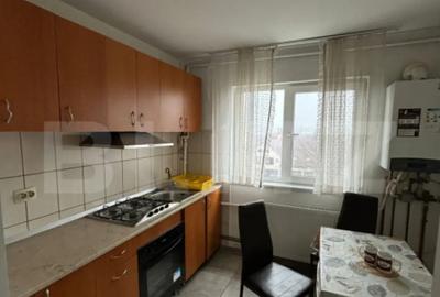 Apartament cu 2 camere semidecomandat în Decebal - 5