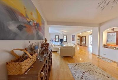 Casă individuală cu 4 camere cu Canalizare în Dobroești - 2