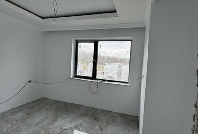 Casă cu 4 camere cu Teren 400 Mp în Năvodari - 3