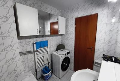 Apartament 3 Camere 80mp Tudor Etaj Intermediar zona Corina - 9
