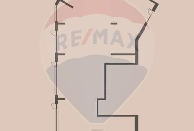 Spațiu comercial, de 407.39999389648 mp, în P-ța Mihai Viteazul