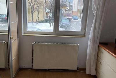 Apartament cu 3 camere decomandat în Central - 1
