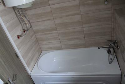 Apartament cu 3 camere decomandat în Sud - 2
