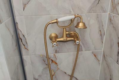 Apartament cu 3 camere decomandat în Calea București - 2