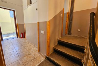 Casă individuală cu 20 camere cu Canalizare în Central - 32