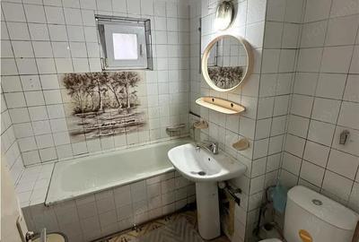 Apartament cu 3 camere decomandat în Lipovei - 6