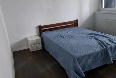 Garsonieră decomandată în Girocului