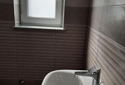 Casă cu 4 camere decomandat în Burdujeni - 3