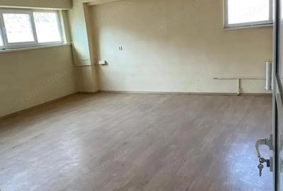 Spațiu comercial, de 353 mp, în Central - 6