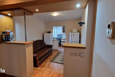 Apartament cu 3 camere decomandat în Calea București - 3