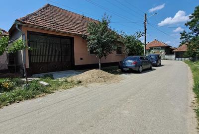 Casă cu 3 camere cu Teren 870 Mp în Ucuriș - 3