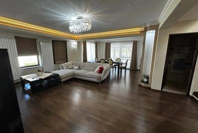 Casă cu 6 camere în Central - 1