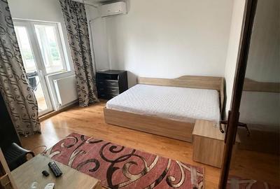 Apartament cu 2 camere decomandat în Casa de Cultură - 2