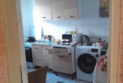 Casă cu Teren 1800 Mp în Rădoiești - 4