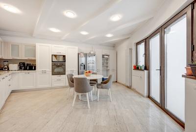 Apartament 170mp utili, 77mp curte si 3 locuri parcare, Parc Bazilescu! - 14