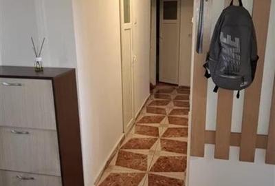 Vanzare Apartament 3 Camere Decomandat Aparatorii Patriei-Mariuca - 5