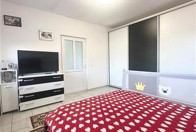 Casă individuală cu 8 camere cu Canalizare în Valu lui Traian - 6