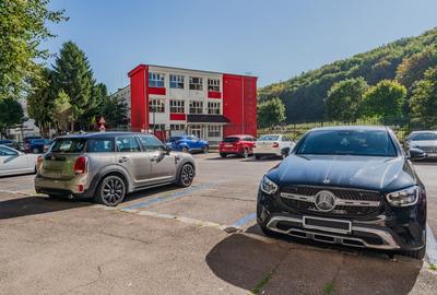 Apartament cu 4 camere semidecomandat, mobilat în Răcădău - 31