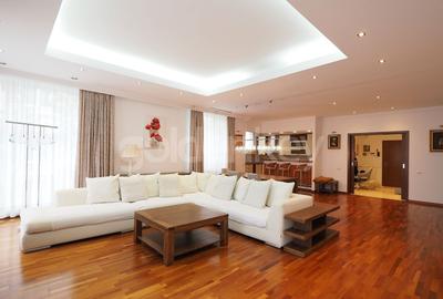 Apartament cu 4 camere semidecomandat, mobilat în Șoseaua Nordului