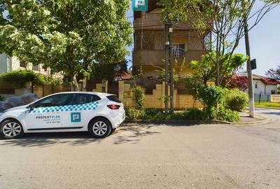 Casă individuală cu 9 camere cu Canalizare în Dâmbovița