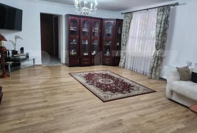 Casă cu 9 camere cu Teren 1500 Mp în Criș - 9
