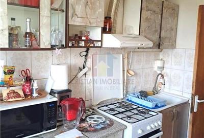 Apartament cu 4 camere decomandat în Viziru 3 - 14