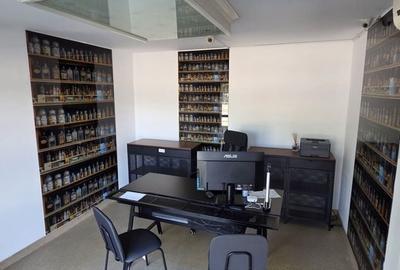 Spațiu comercial, de 51 mp, în Central - 7