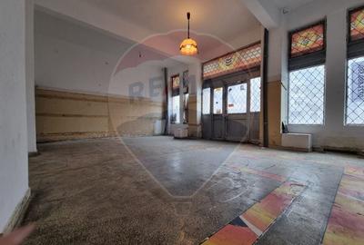 Spatiu comercial de 130mp de inchiriat in zona Poarta 6
