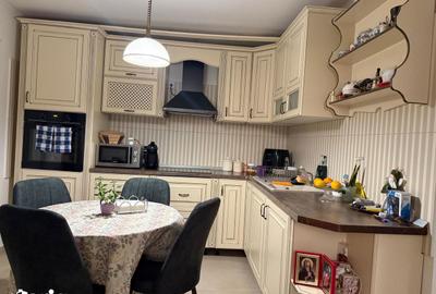 Casă cu 4 camere cu Teren 315 Mp în Unirii - 12