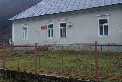 Casă cu 3 camere cu Teren 500 Mp în Central - 19