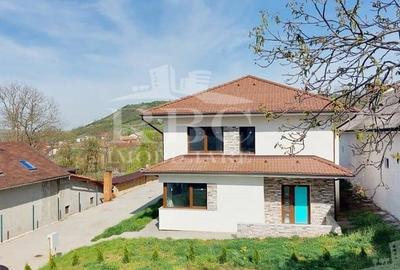 Case noi cu teren in Chinteni - 2