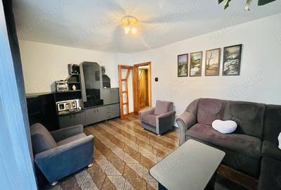 Se vinde apartament 3 camere decomandat zona Alfa, - 4