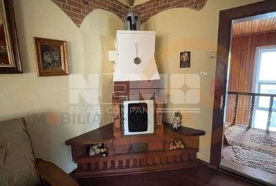 Duplex cu 8 camere cu Canalizare în Central - 6