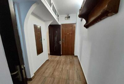 Apartament cu 3 camere, de vanzare, zona Casa de Cultura - 5