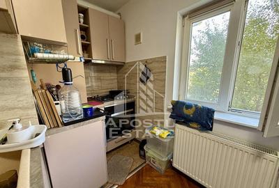 Apartament cu 3 camere, etajul 1, centrala proprie, zona ... - 4