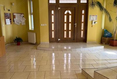 Casă cu 5 camere cu Teren 700 Mp în Tudor - 2